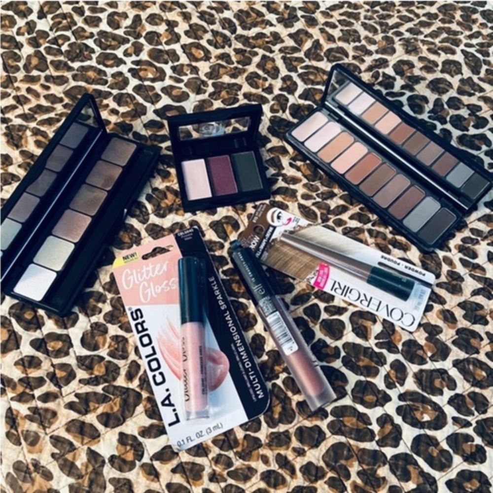 Eyeshadow Palettes Lipgloss Lipstick Eyebrow Filler Makeup Bundle